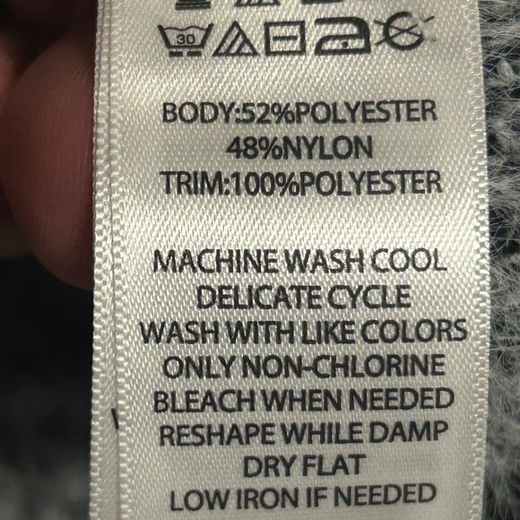 Tahari Houndstooth Cardigan Sweater Womens's Size L EUC - Picture 8 of 10